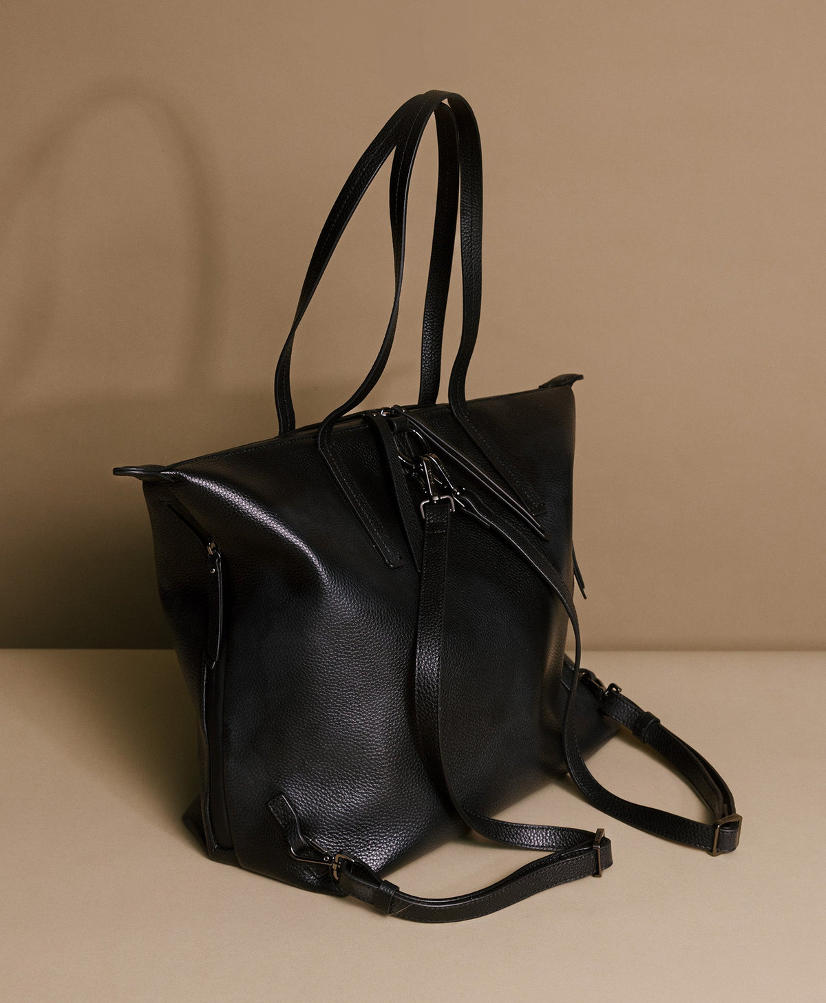 Caraa Studio Tote - Women's Convertible Bag