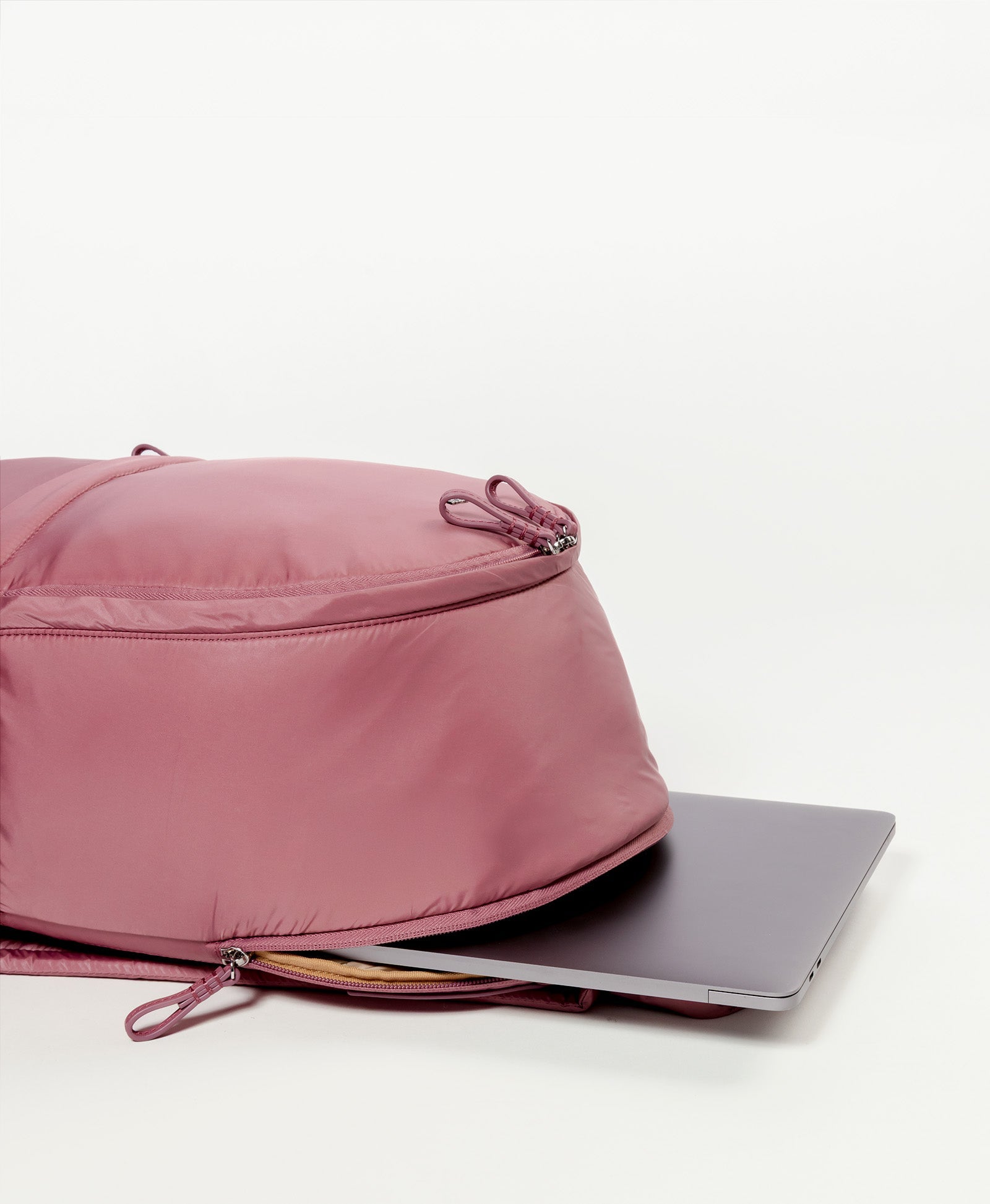 Caraa Stratus - Unisex Backpack