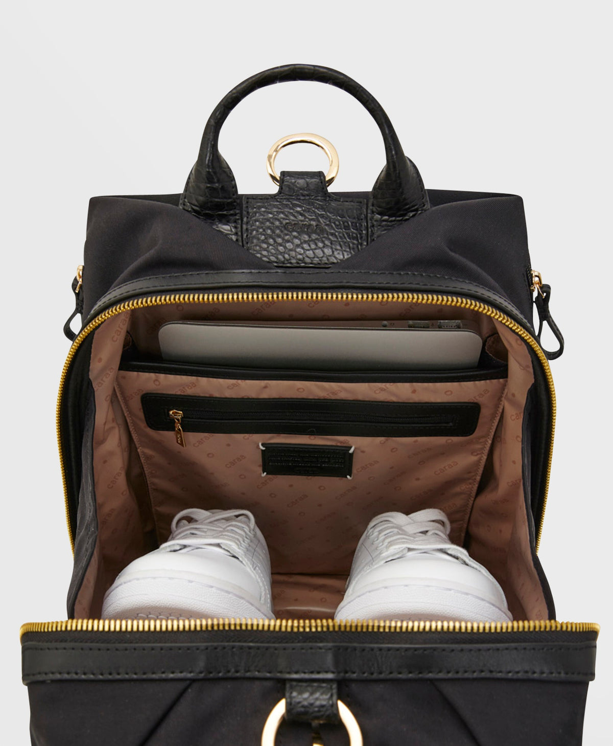 Caraa Studio Bag - Women's Convertible Bag