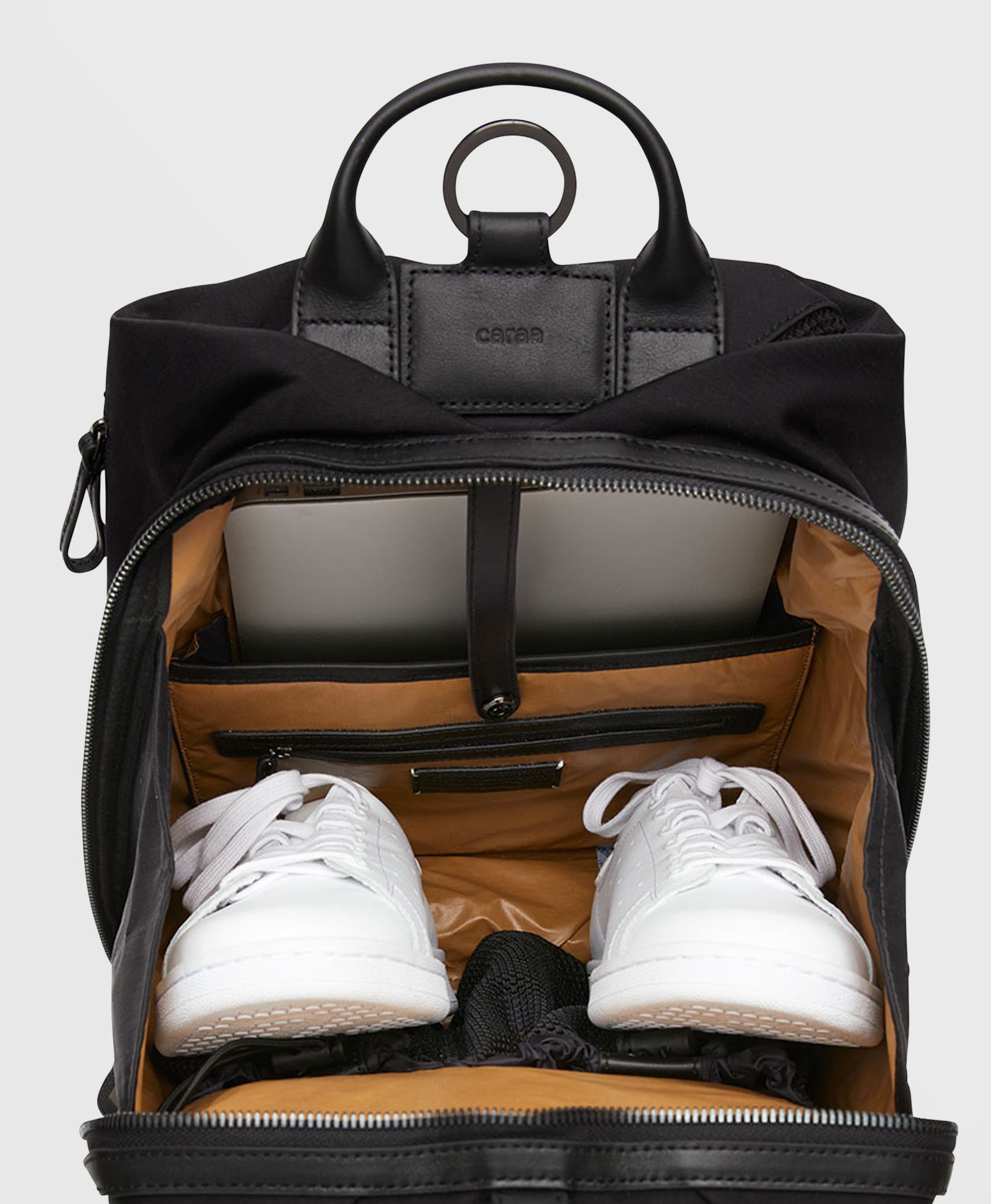 Caraa Studio Bag - Women's Convertible Bag